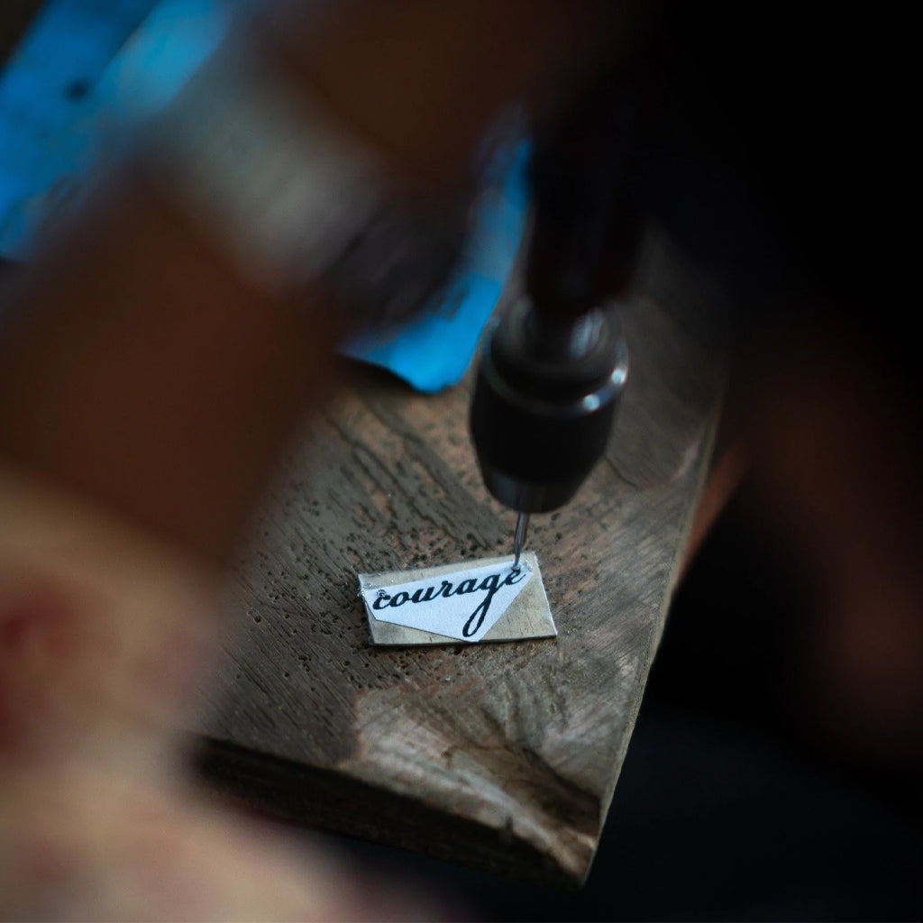 Gold Niru Courage Necklace